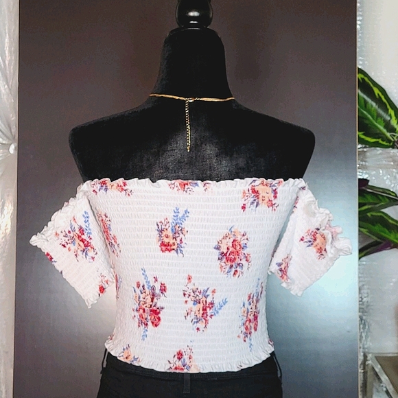 Strapless Floral Top - Picture 4 of 4